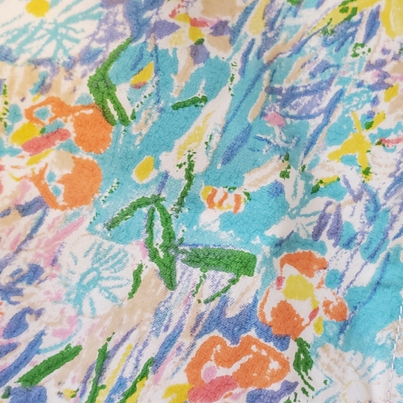 Watercolor Floral High-waisted Shorts - Picture 4 of 6